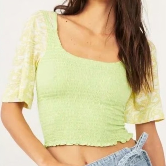 Free People Tops - NWT Free people green flutter sleeve marigold square neck top size L
